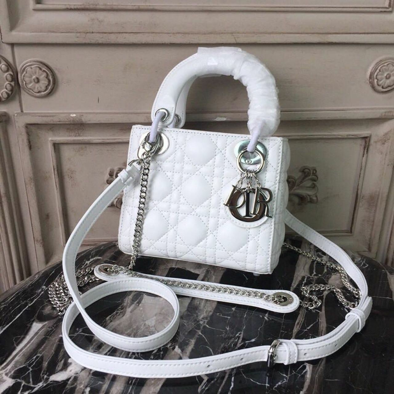 Christian Dior Mini Lady Dior Bag 18cm With Chain Silver Hardware Lambskin Leather Spring/Summer 2019 Collection, White - Ganebet Store