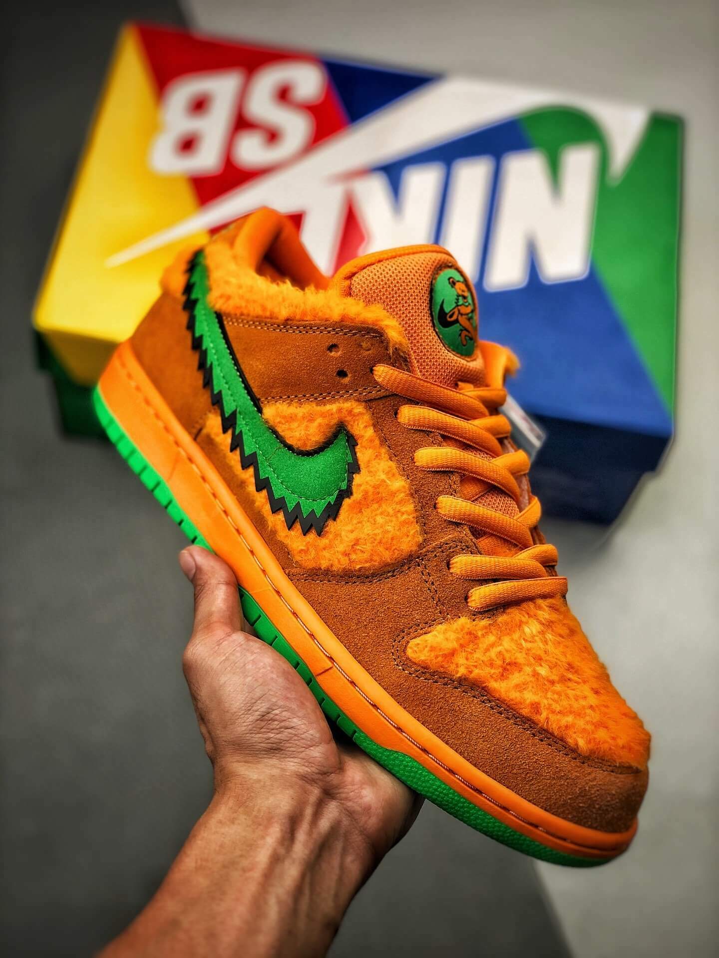Grateful Dead x Nike SB Dunk Low Orange Bear CJ5378-800 Bright  Ceramic/Green Spark Sneakers