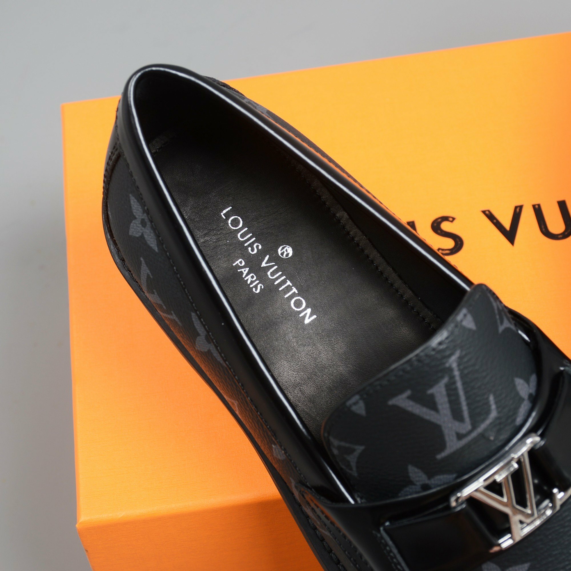 Louis Vuitton Mens Montaigne Loafers US12 LV 11 Black Leather Moccasin Logo  Slip