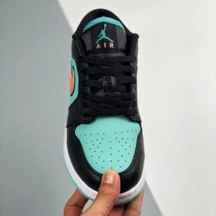 All Eyez on 's Air Can Jordan 4 Tupac Tribute