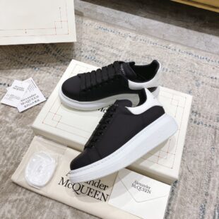 Alexander McQueen Men's Tread Slick Canvas High Top Logo Sneakers in Black White