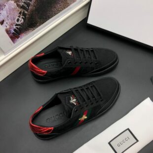 Gucci Zumi 25mm logo sandals